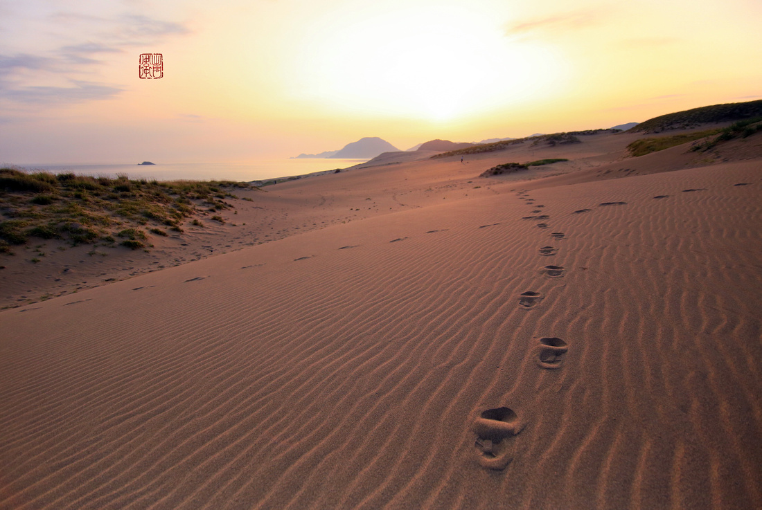 Sand Dune Footprints_6725 Hanko